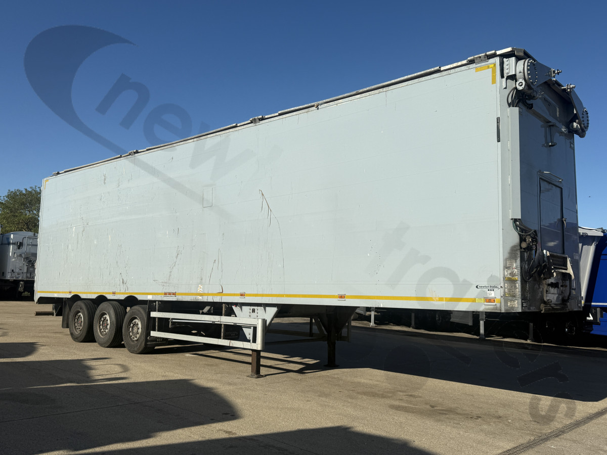 Hire Used 2020 Titan Heavy Waste & Landfill Moving Floor Trailer