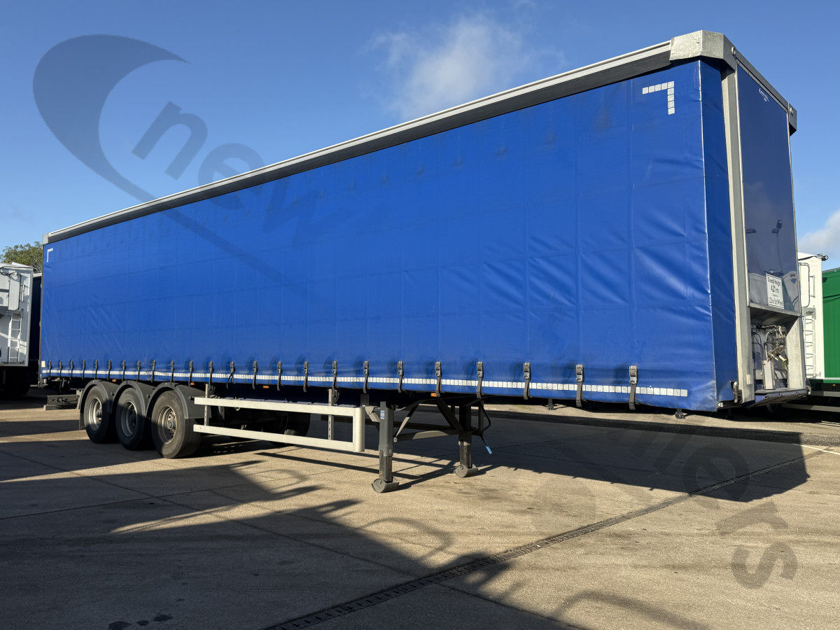 Used 2022 SDC Curtainsider Trailer
