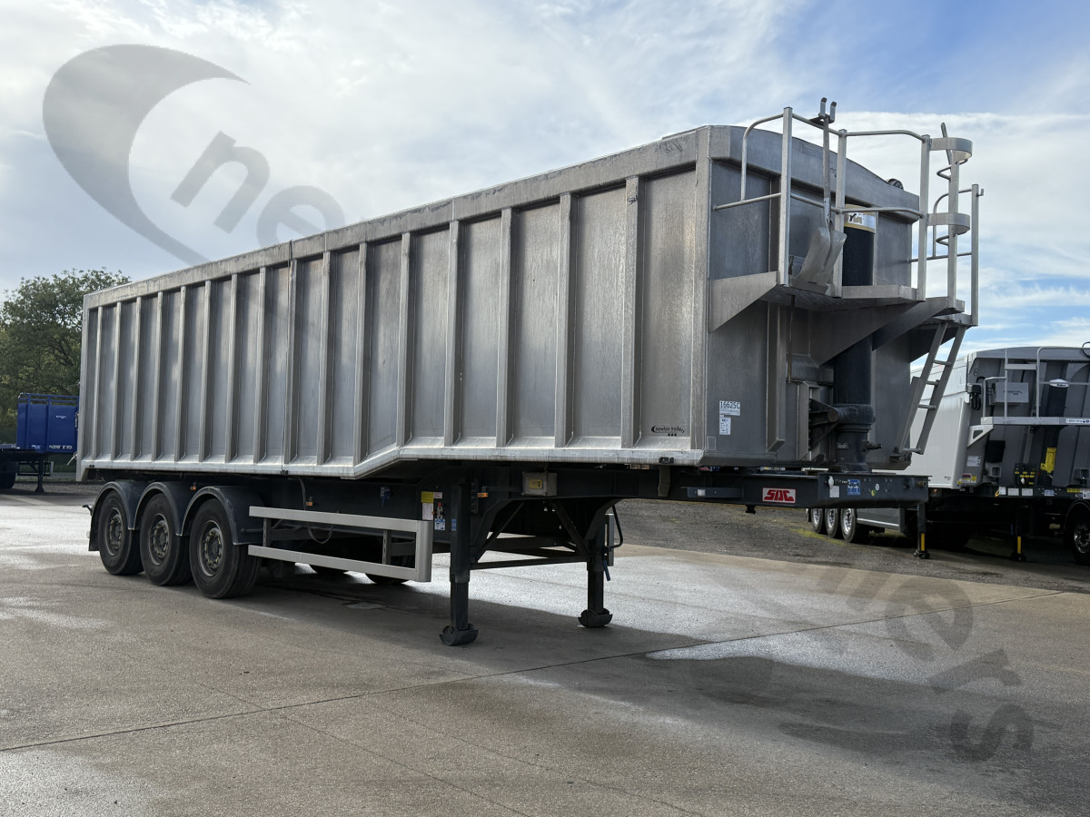 Used 2022 SDC/Alibulk Systems Bathtub 'U' Shape Ribsided Tipping Trailer