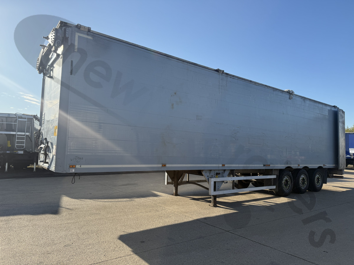 Used 2019 Titan Heavy Waste & Landfill Moving Floor Trailer