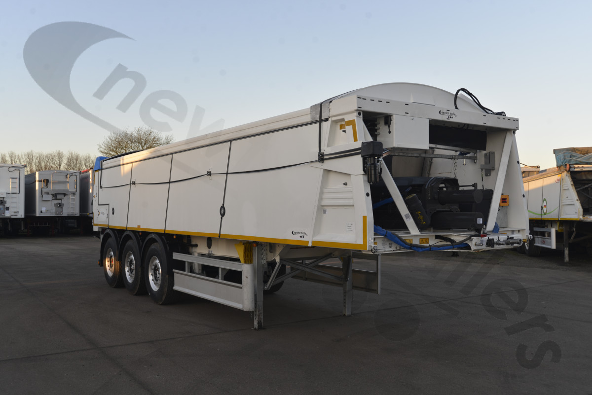Hire Used 2024 Fliegl Asphalt Ejector Trailer