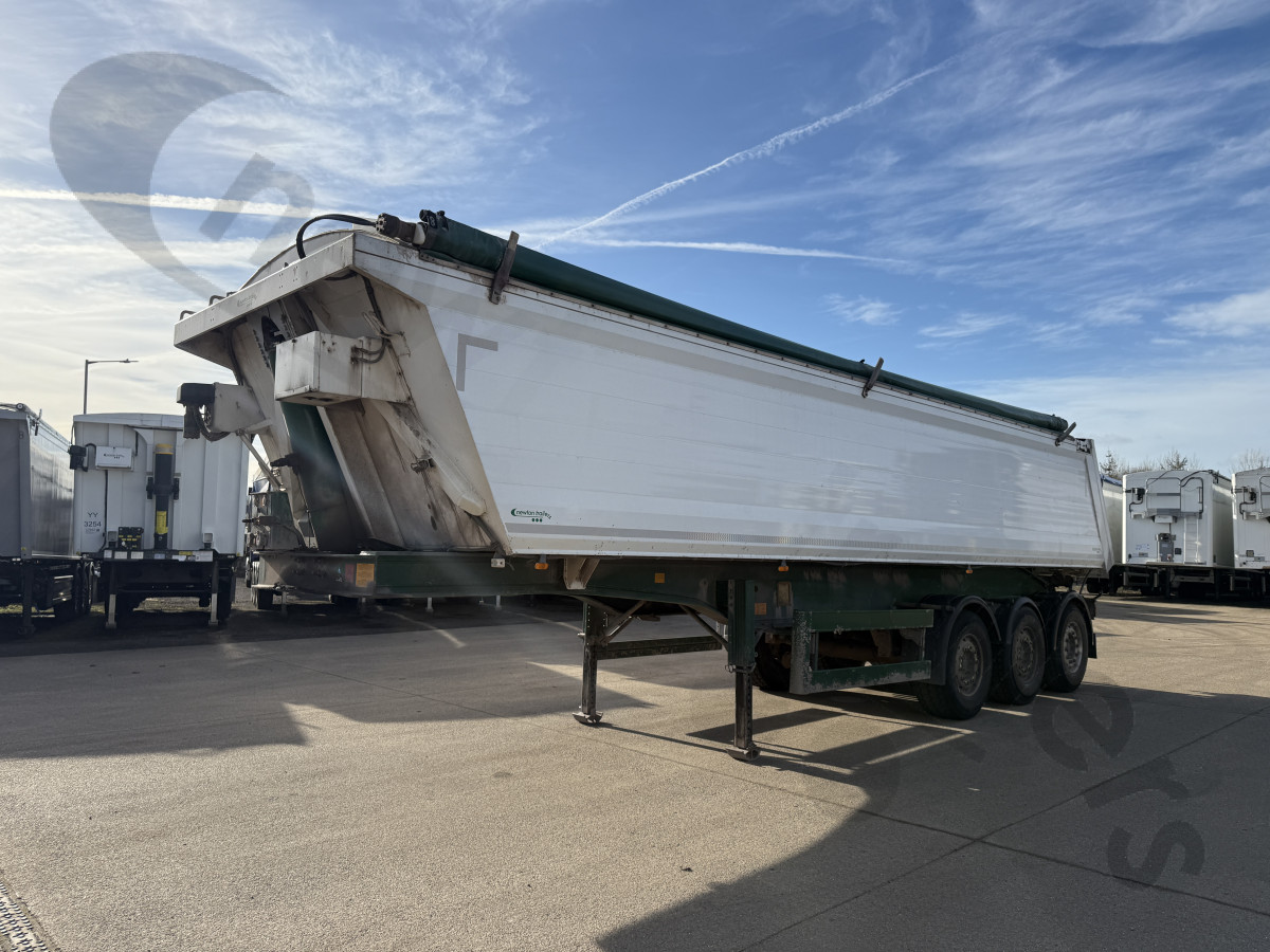 Used 2019 Benalu Aggregate Tipping Trailer