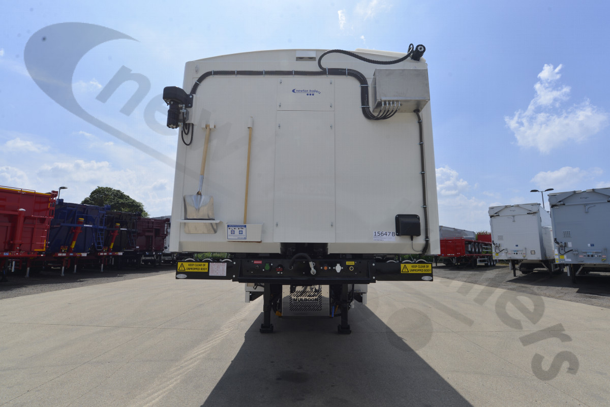 New 2025 Muldoon Blowing Tipping Trailer