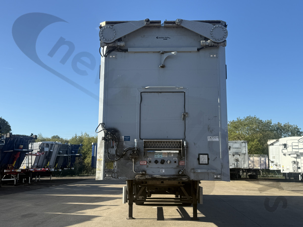 Hire Used 2020 Titan Heavy Waste & Landfill Moving Floor Trailer