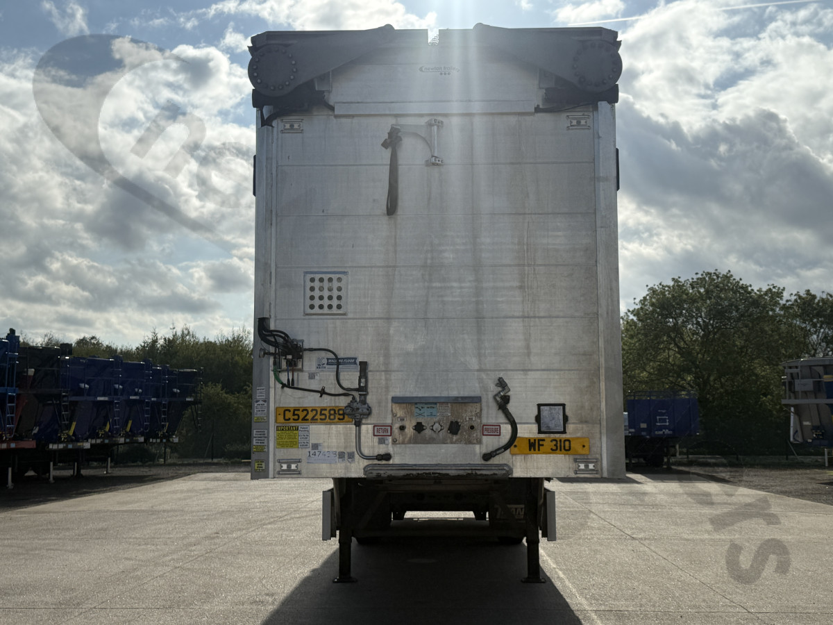 Used 2020 Titan Heavy Waste & Landfill Moving Floor Trailer