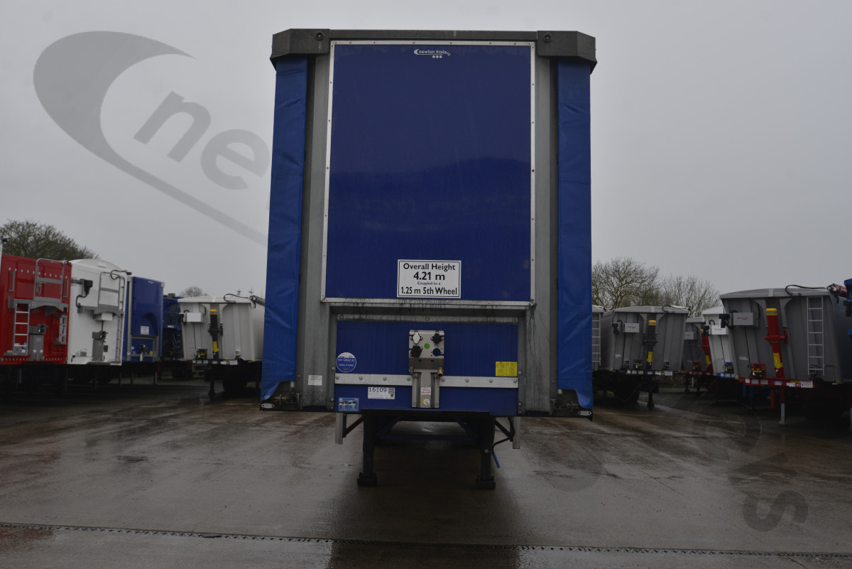 Used 2022 SDC Curtainsider Trailer
