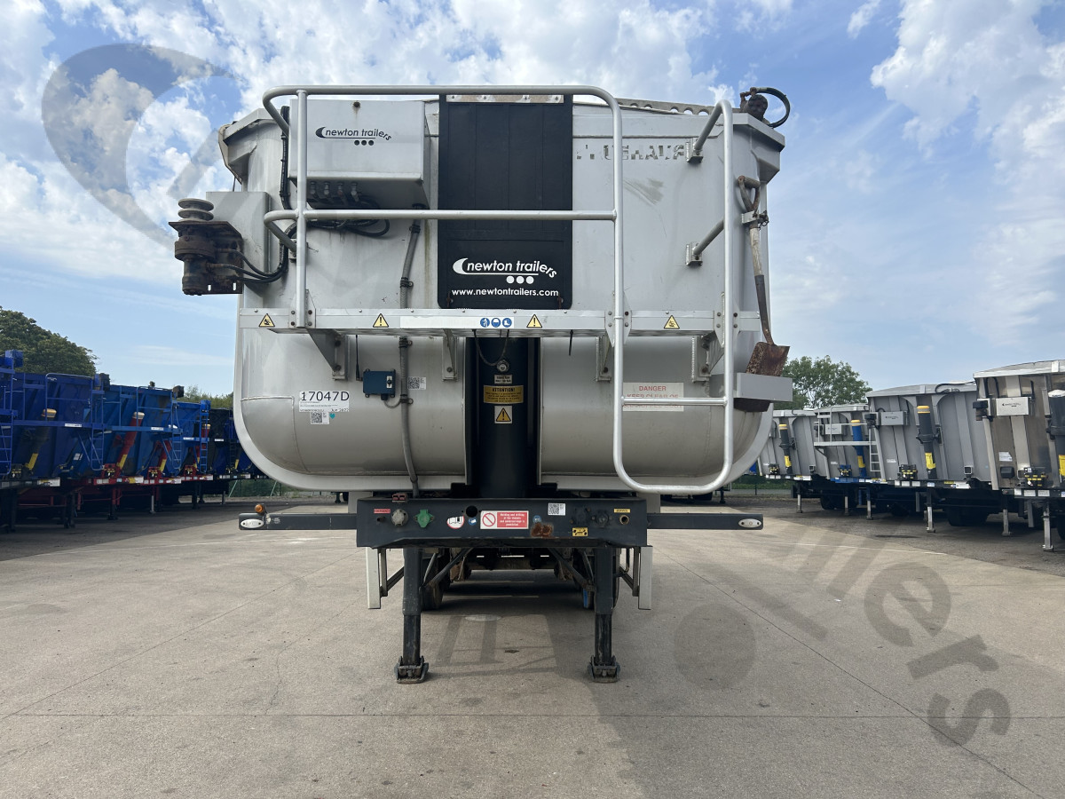 Used 2015 Fruehauf Aggregate Tipping Trailer