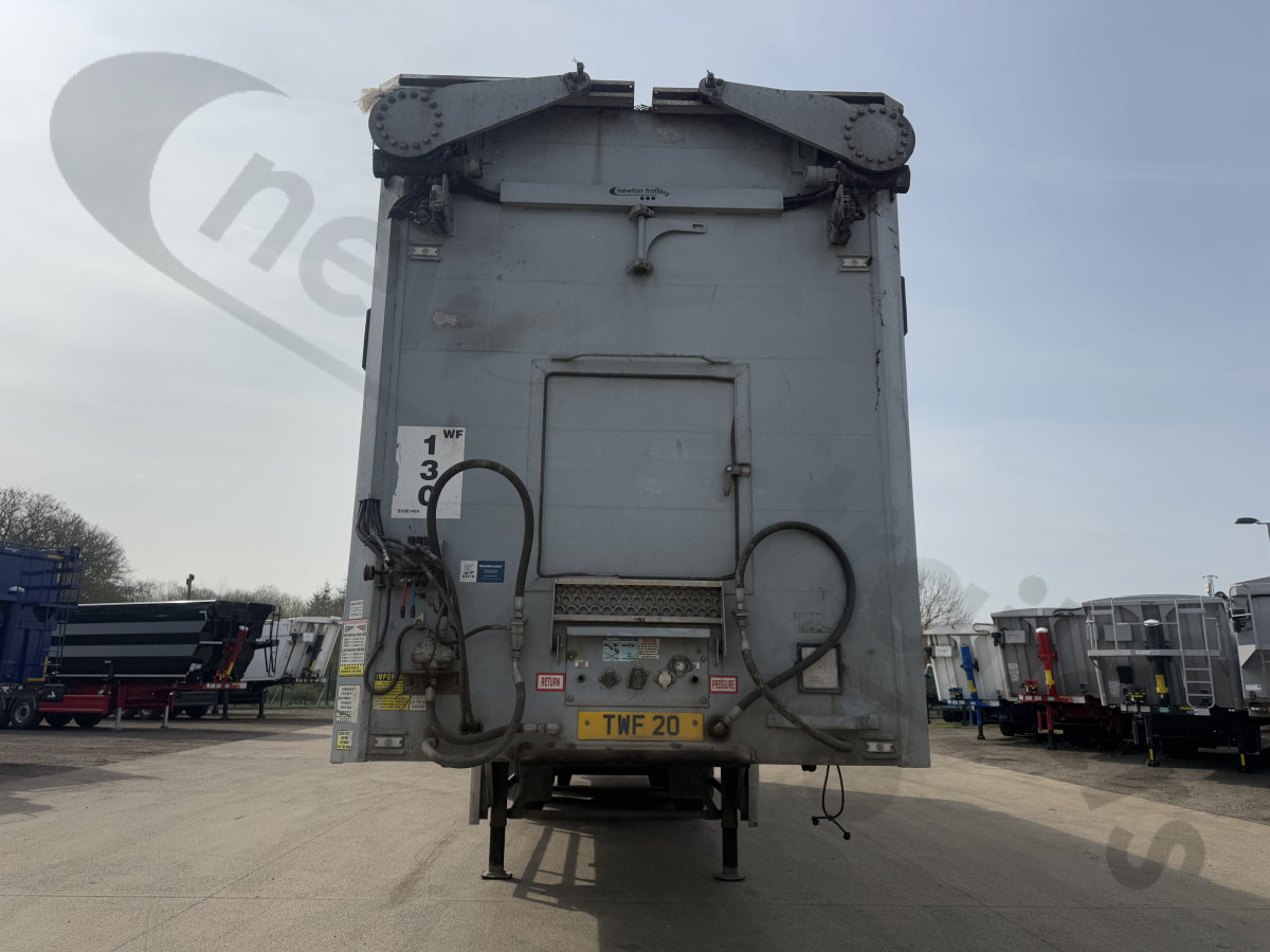 Used 2020 Titan Heavy Duty Waste & Landfill Moving Floor Trailer Hydraulic Door