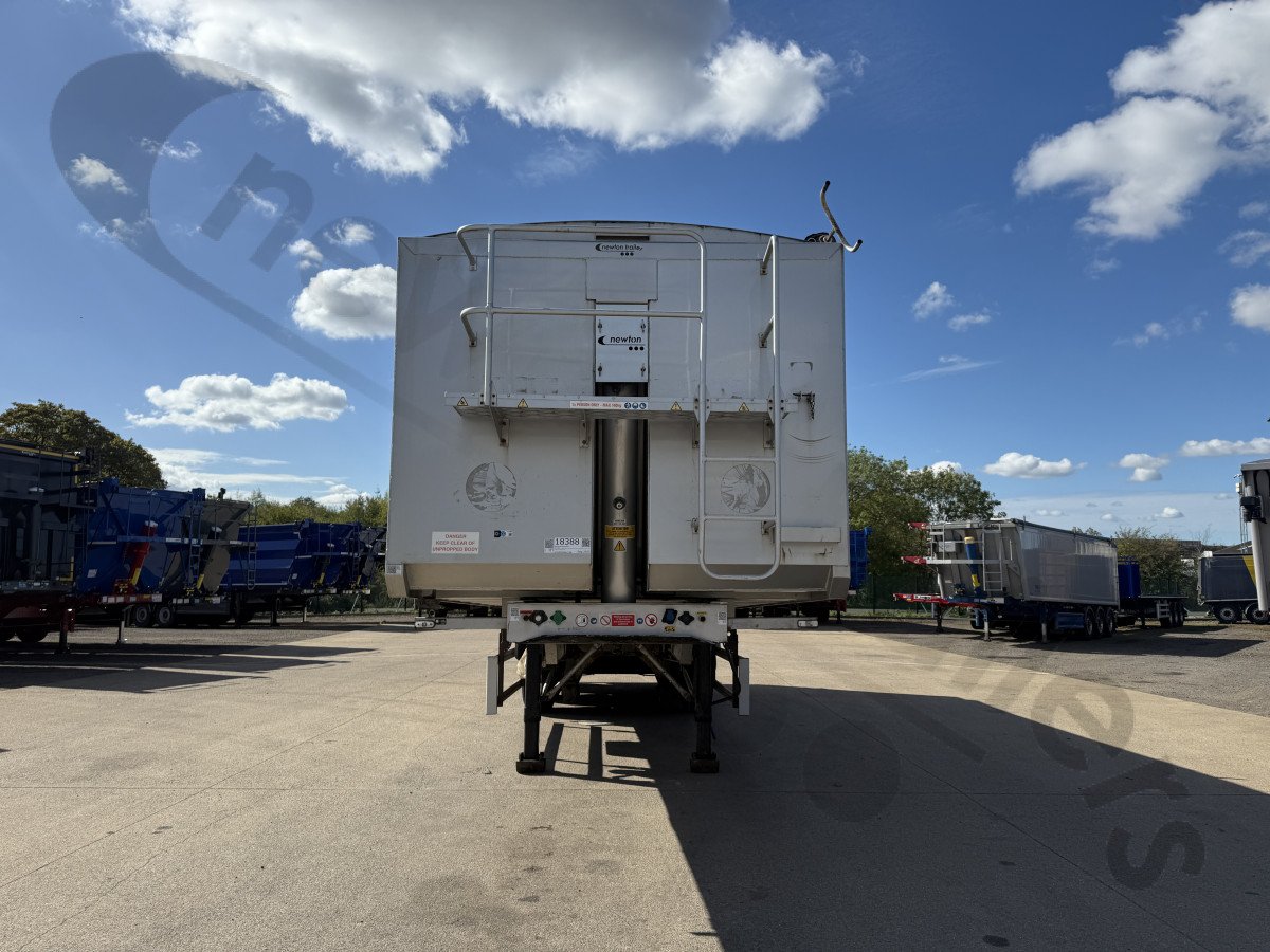 Used 2016 Fruehauf Plank Sided Tipping Trailer