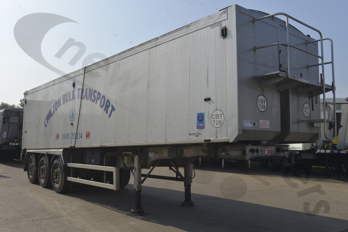 Used 2015 Fruehauf Plank Sided Tipping Trailer