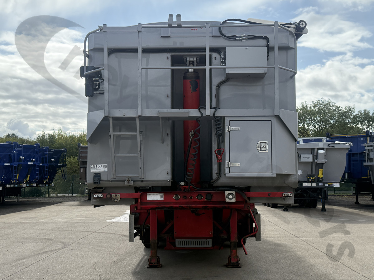 Used 2015 Priden Blowing Tipping Trailer