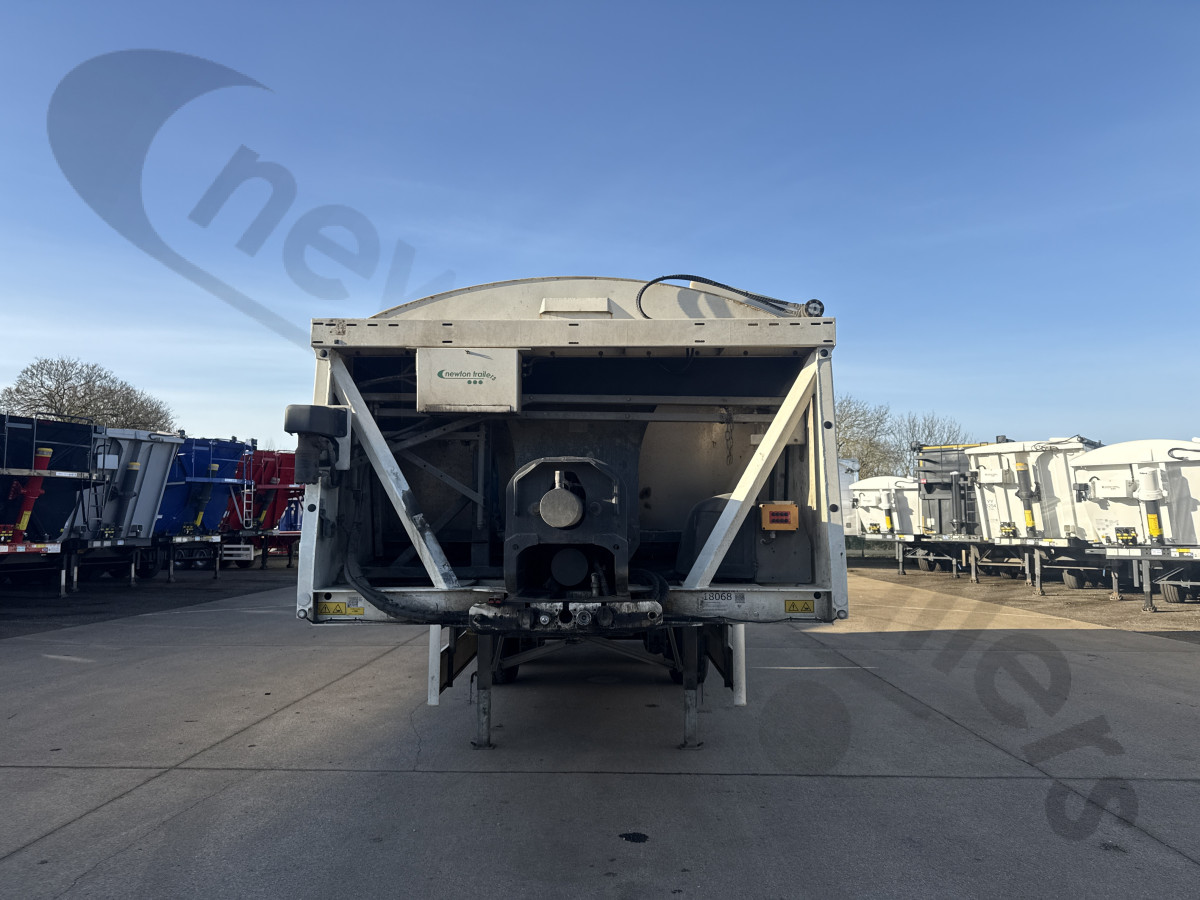 Hire Used 2024 Fliegl Asphalt Ejector Trailer