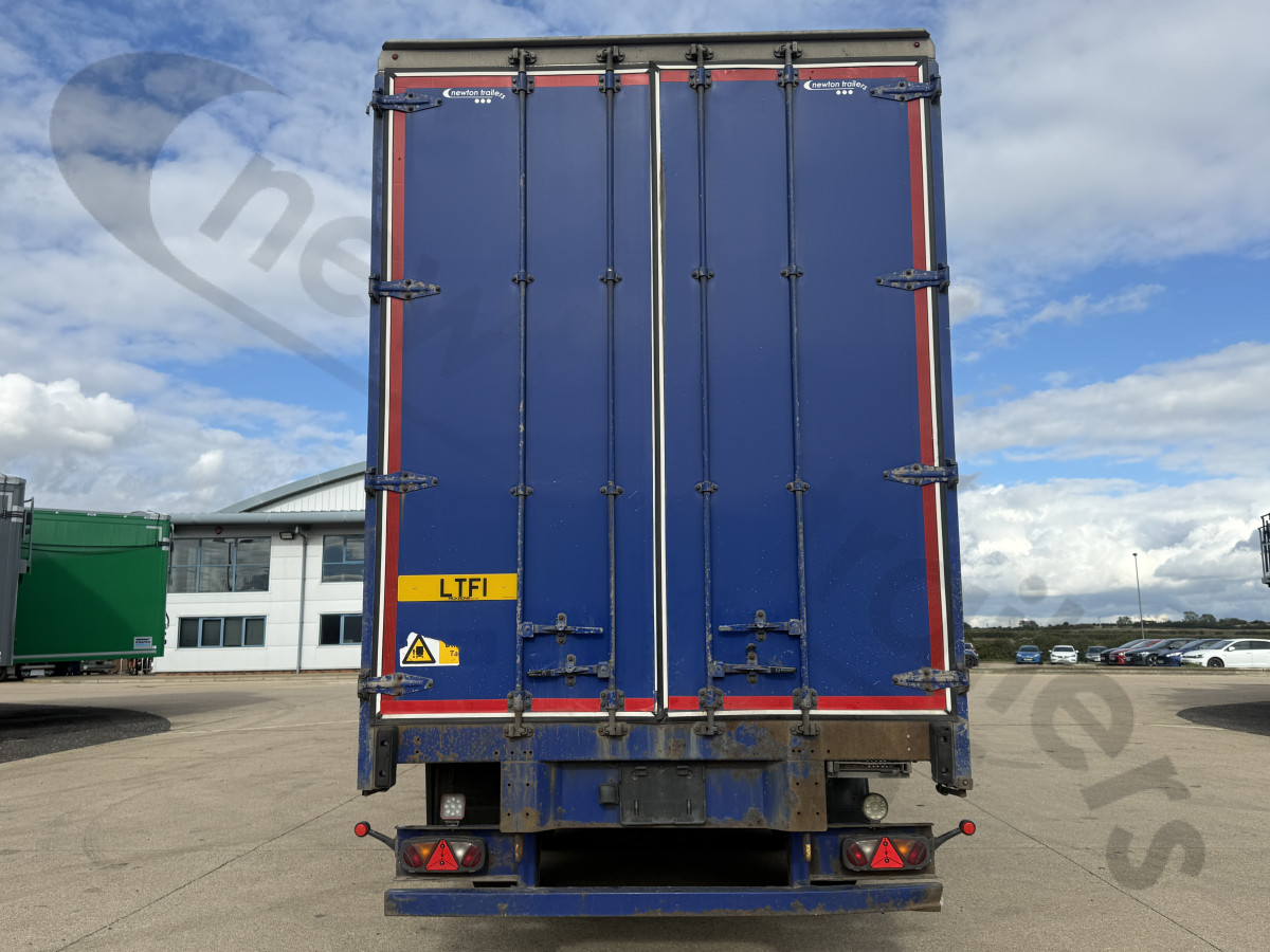 Used 2016 SDC Curtainsider Trailer