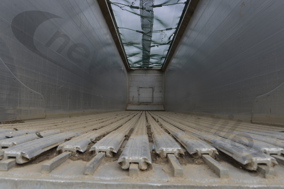 Used 2018 Titan Heavy Waste & Landfill Moving Floor Trailer