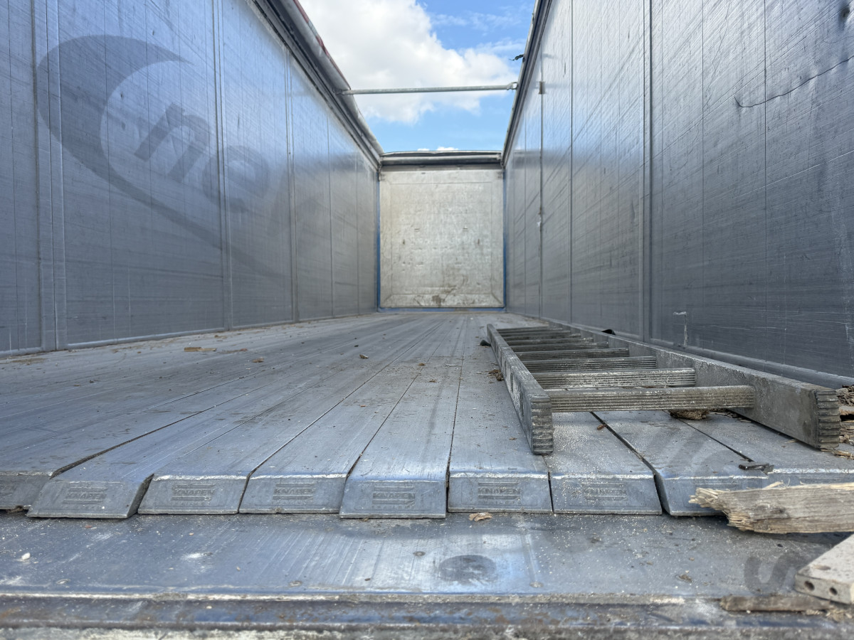 Used 2022 Knapen Side Door Moving Floor