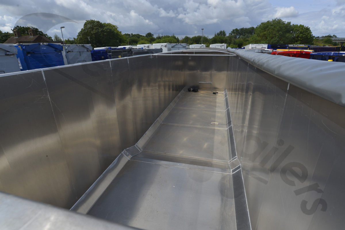 Used 2022 SDC/Alibulk Systems Bathtub 'U' Shape Ribsided Tipping Trailer
