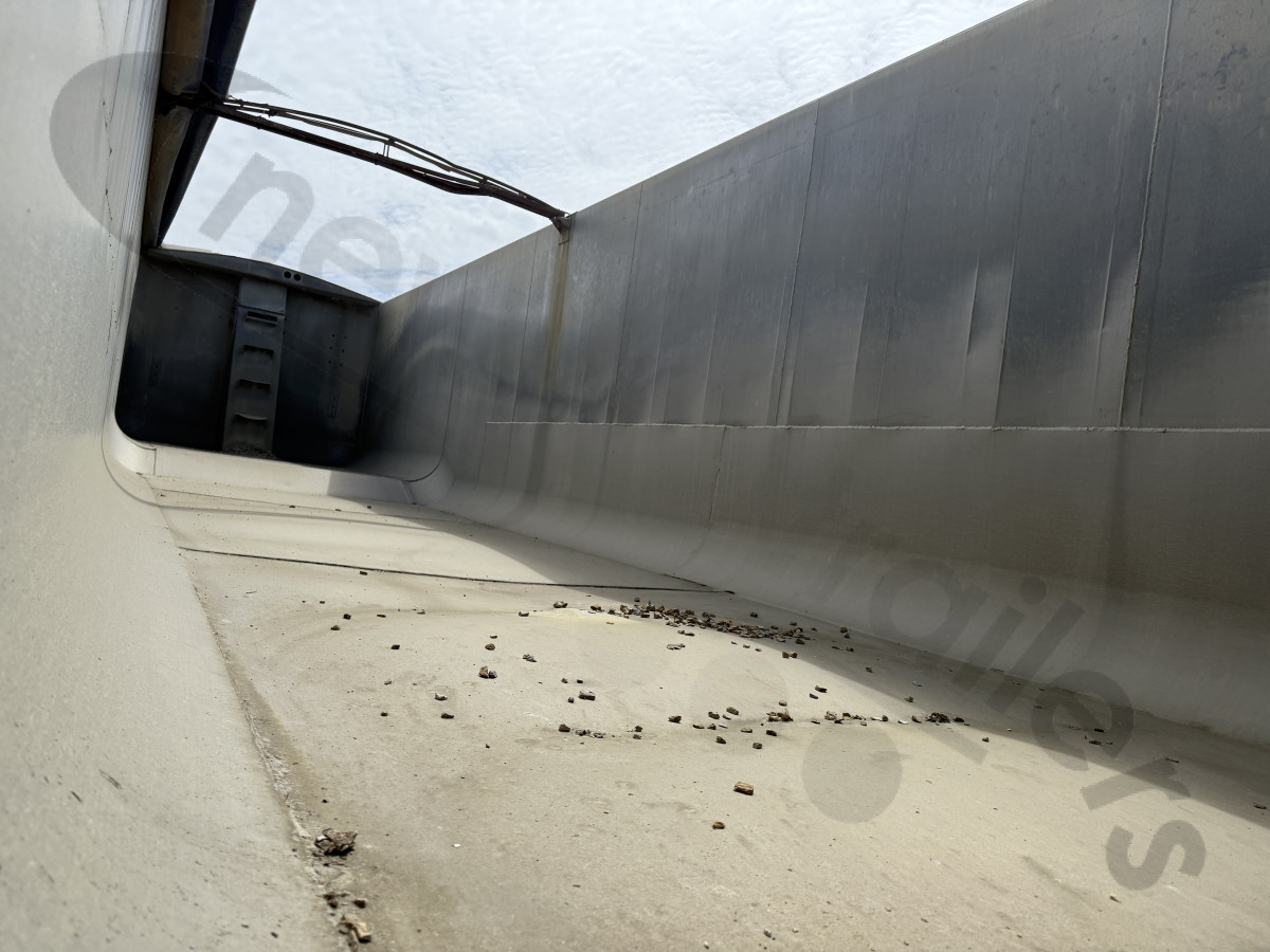 Used 2015 Wilcox CV Bathtub 'U' Shape Ribsided Tipping Trailer