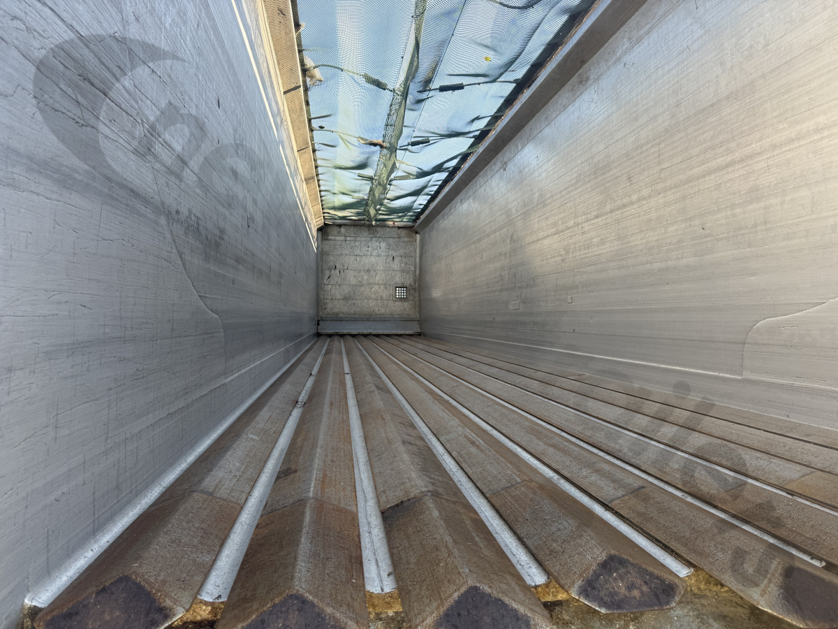 Used 2019 Titan Heavy Waste & Landfill Moving Floor Trailer