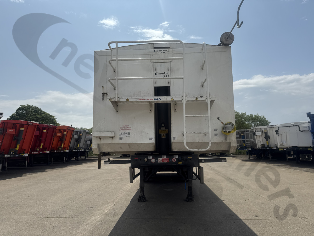 Used 2017 Fruehauf Plank Sided Tipping Trailer