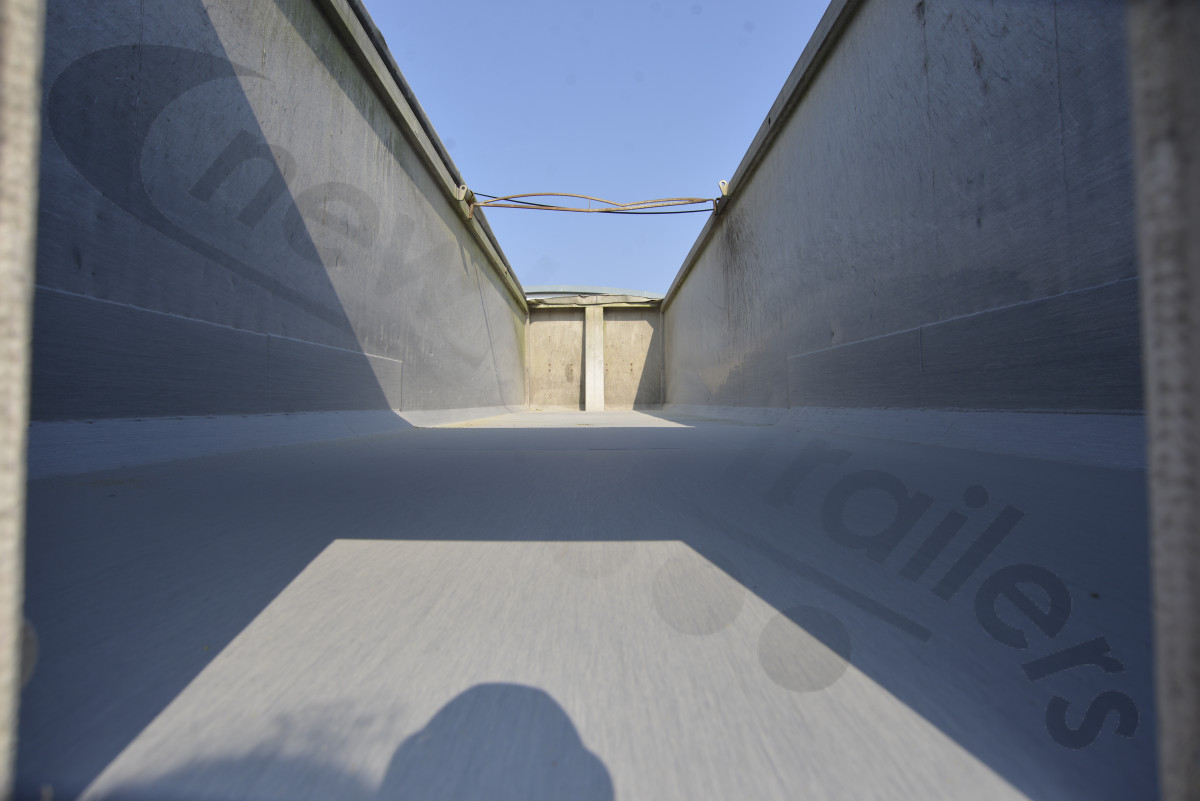 Used 2015 Fruehauf Plank Sided Tipping Trailer