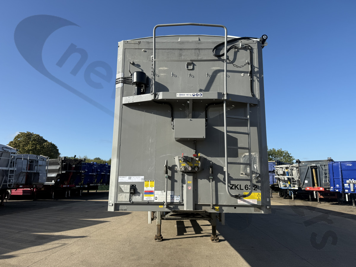 Used 2018 STAS Biomass Moving Floor Trailer