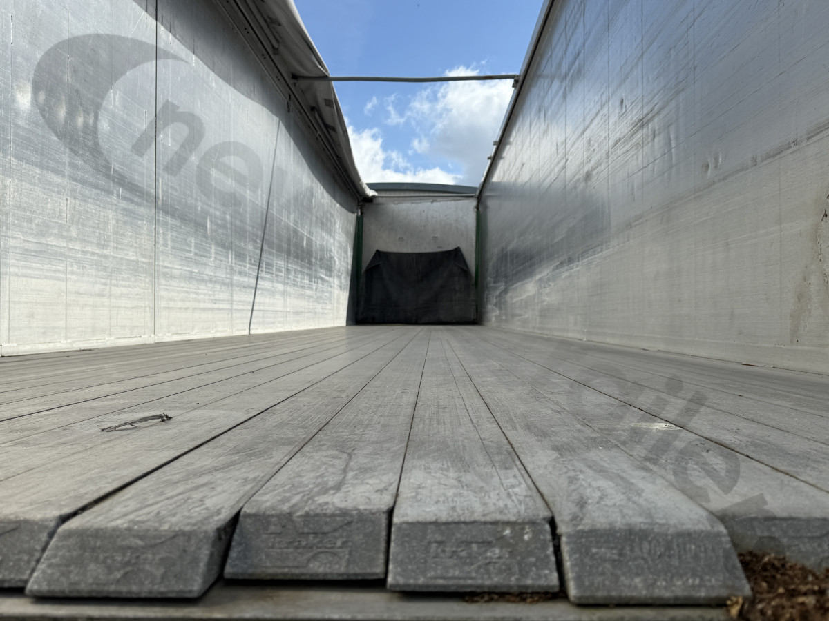 Used 2019 Kraker Side Door Moving Floor