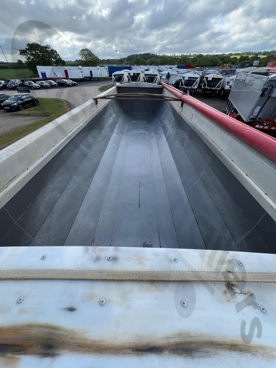 Used 2017 Fruehauf Aggregate Tipping Trailer