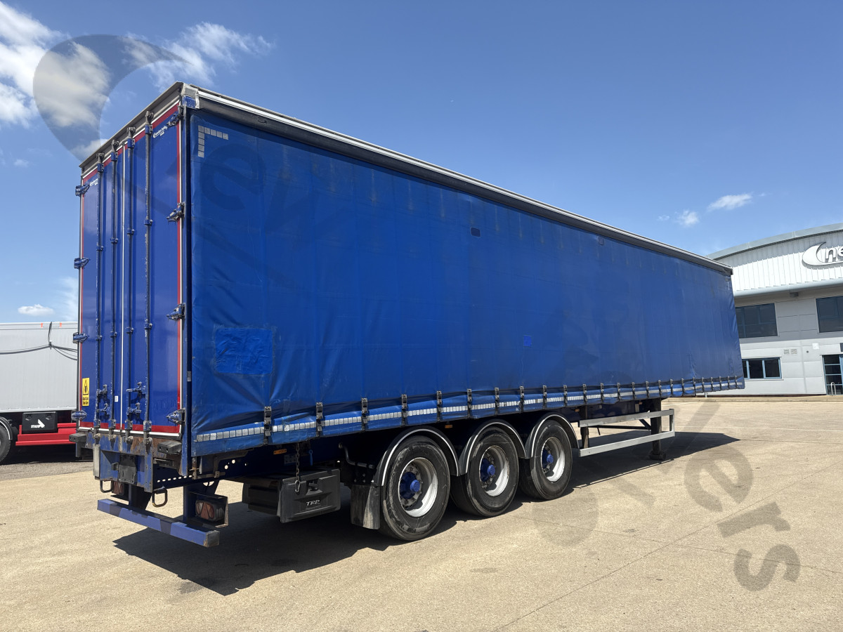 Used 2016 SDC Curtainsider Trailer
