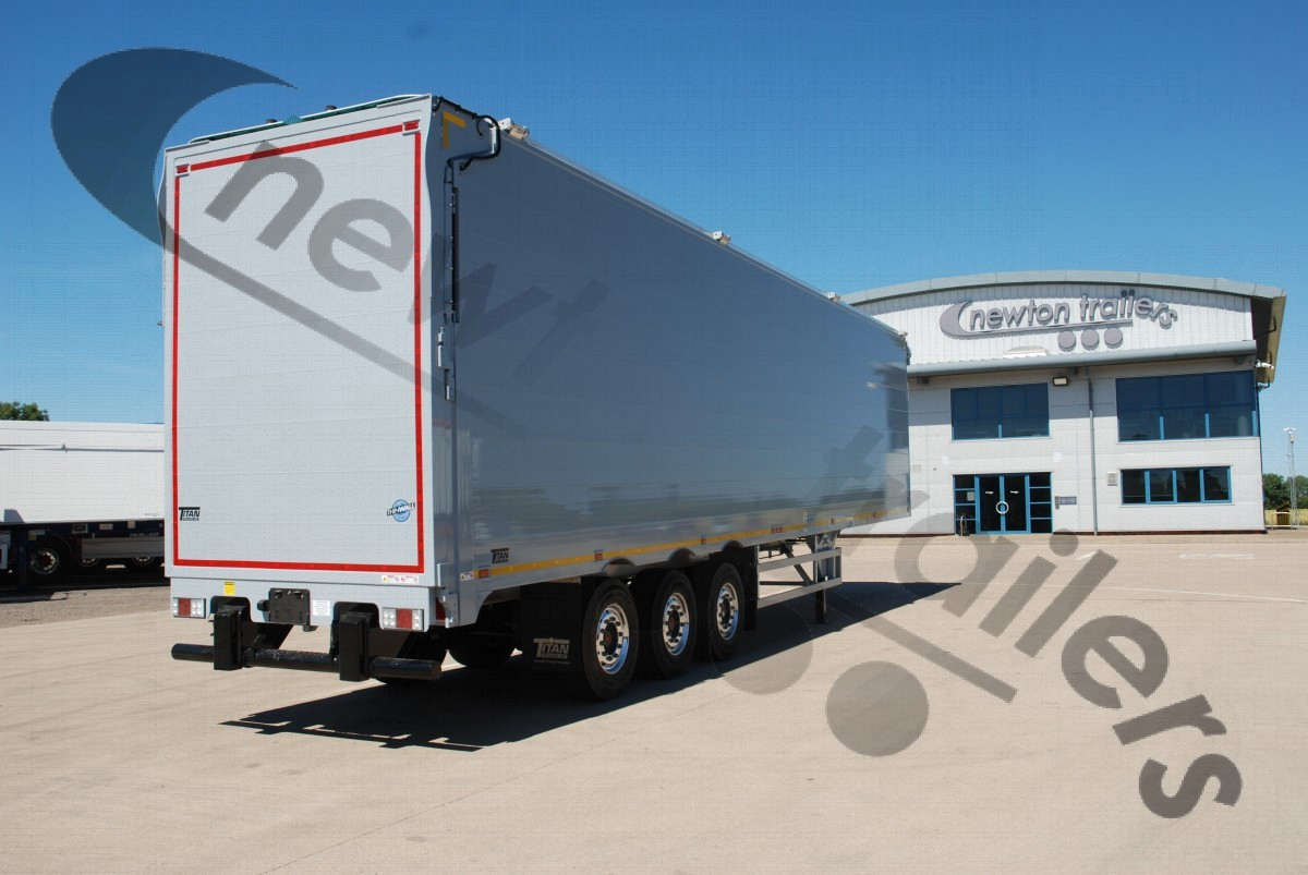 New 2020 Titan Landfill Walking Floor® Trailer Hydraulic Door