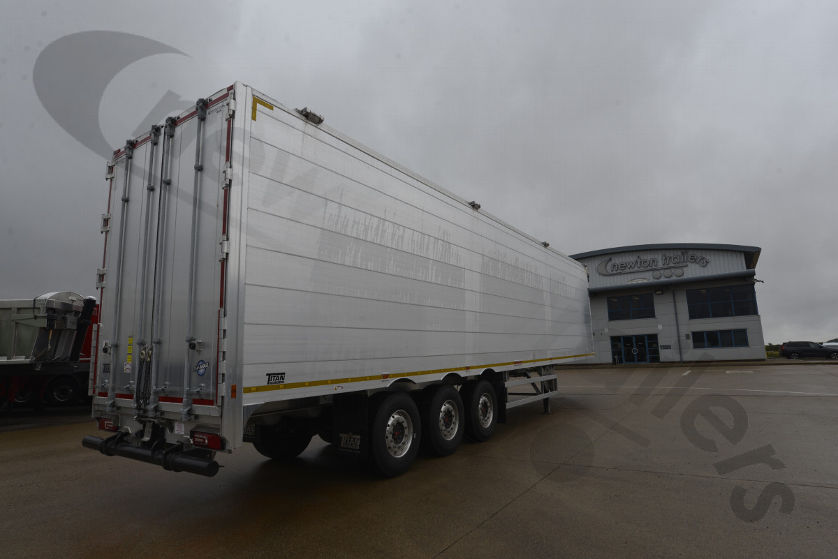 Hire Used 2022 Titan Heavy Waste & Landfill Moving Floor Trailer