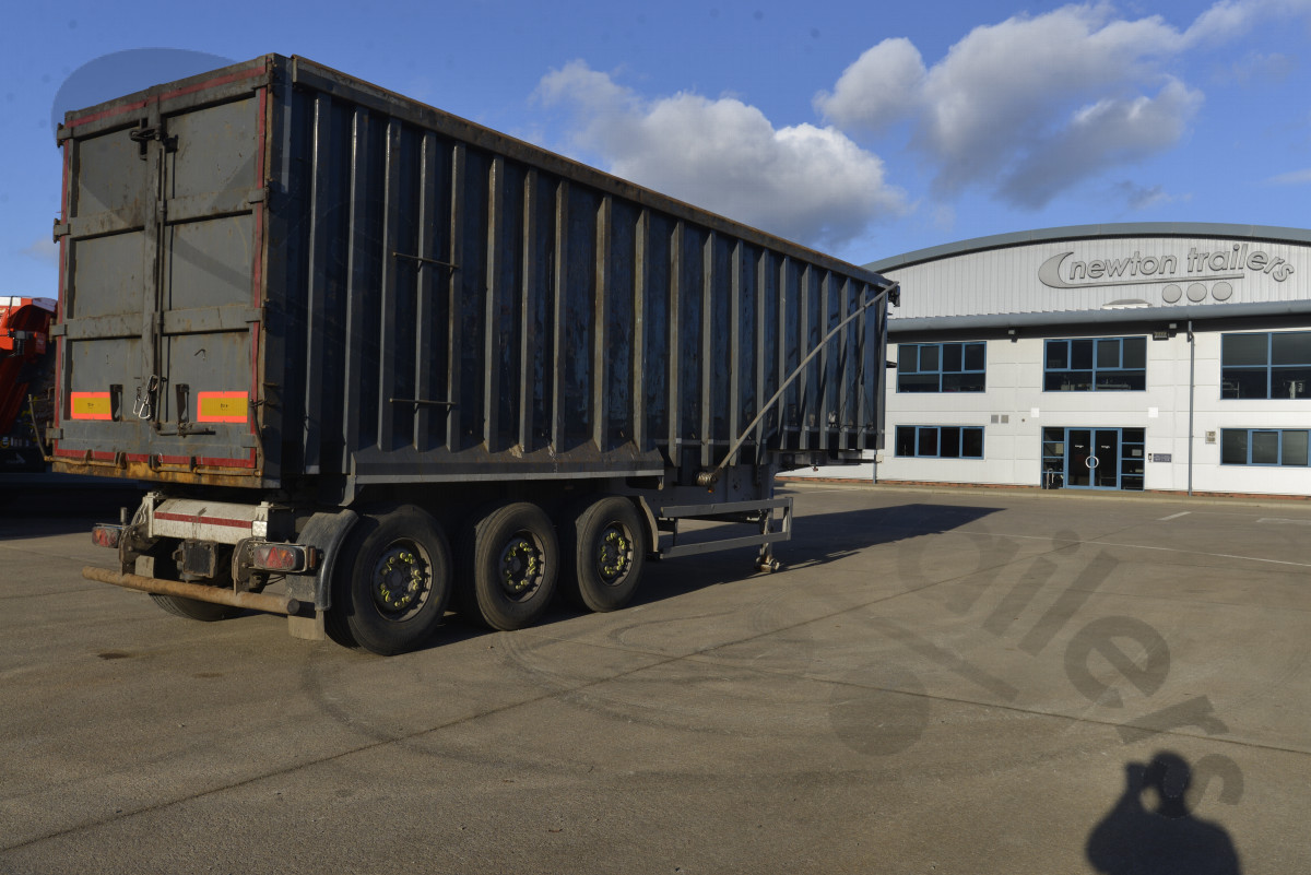Used 2015 SDC/Draycott Steel Body Tipping Trailer