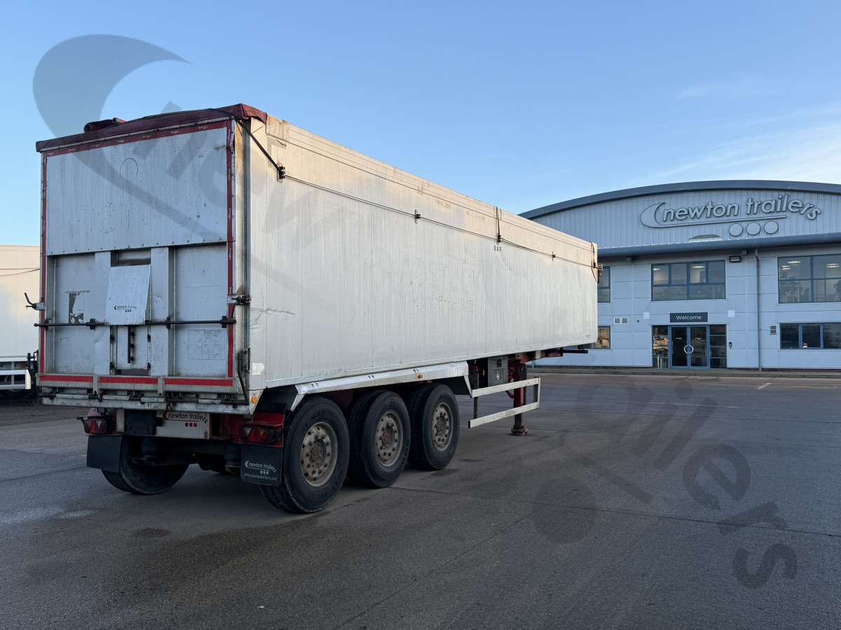 Used 2014 Fruehauf Plank Sided Tipping Trailer