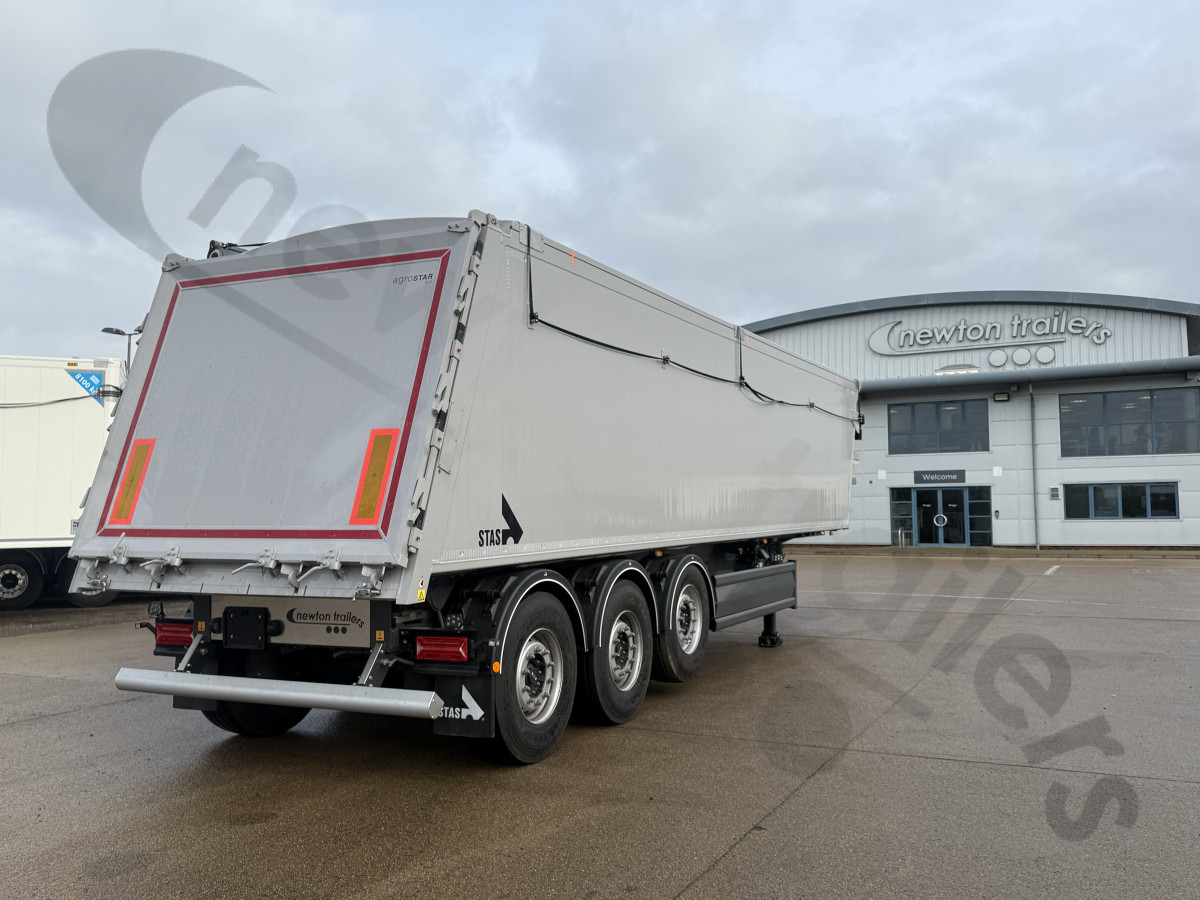 New 2025 STAS Watertight Tipping Trailer