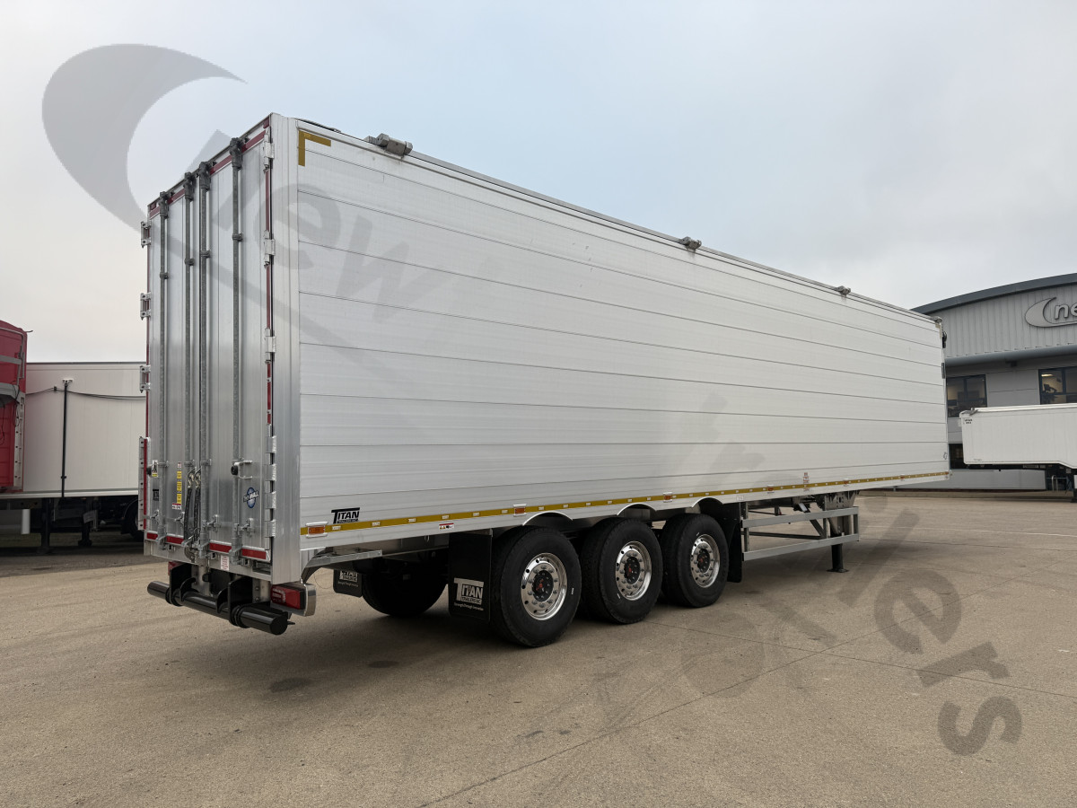 New 2025 Titan Heavy Waste & Landfill Moving Floor Trailer