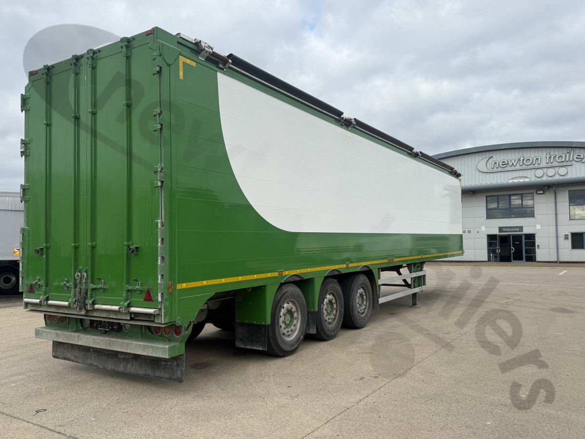 Used 2022 Titan Heavy Waste & Landfill Moving Floor Trailer