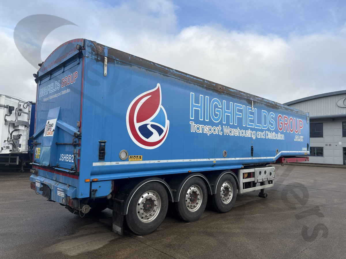 Used 2017 Muldoon Blowing Tipping Trailer