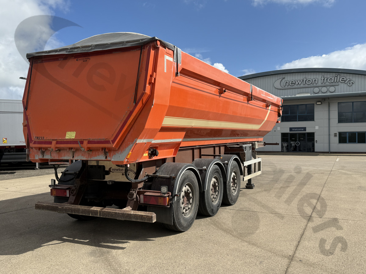 Used 2017 Fruehauf Aggregate Tipping Trailer