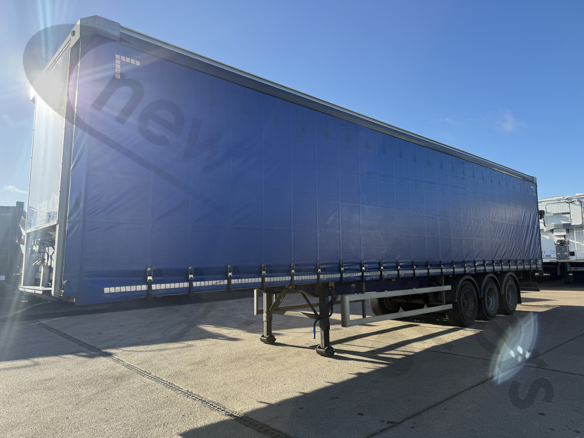 Used 2022 SDC Curtainsider Trailer