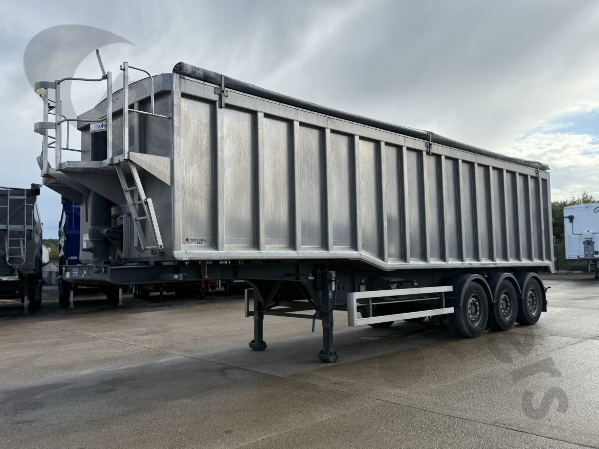 Used 2022 SDC/Alibulk Systems Bathtub 'U' Shape Ribsided Tipping Trailer