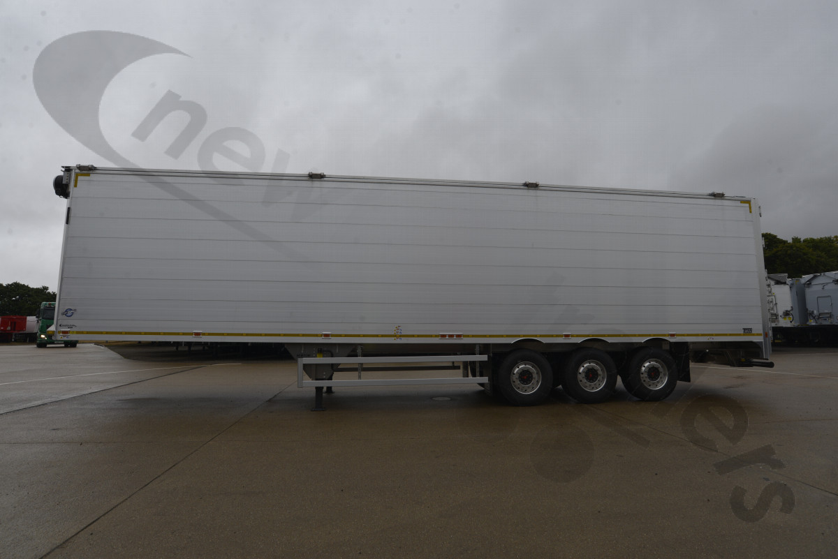 Hire Used 2022 Titan Heavy Waste & Landfill Moving Floor Trailer