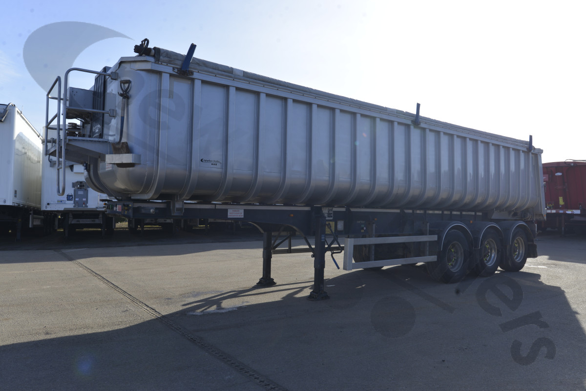 Used 2015 Fruehauf Aggregate Tipping Trailer