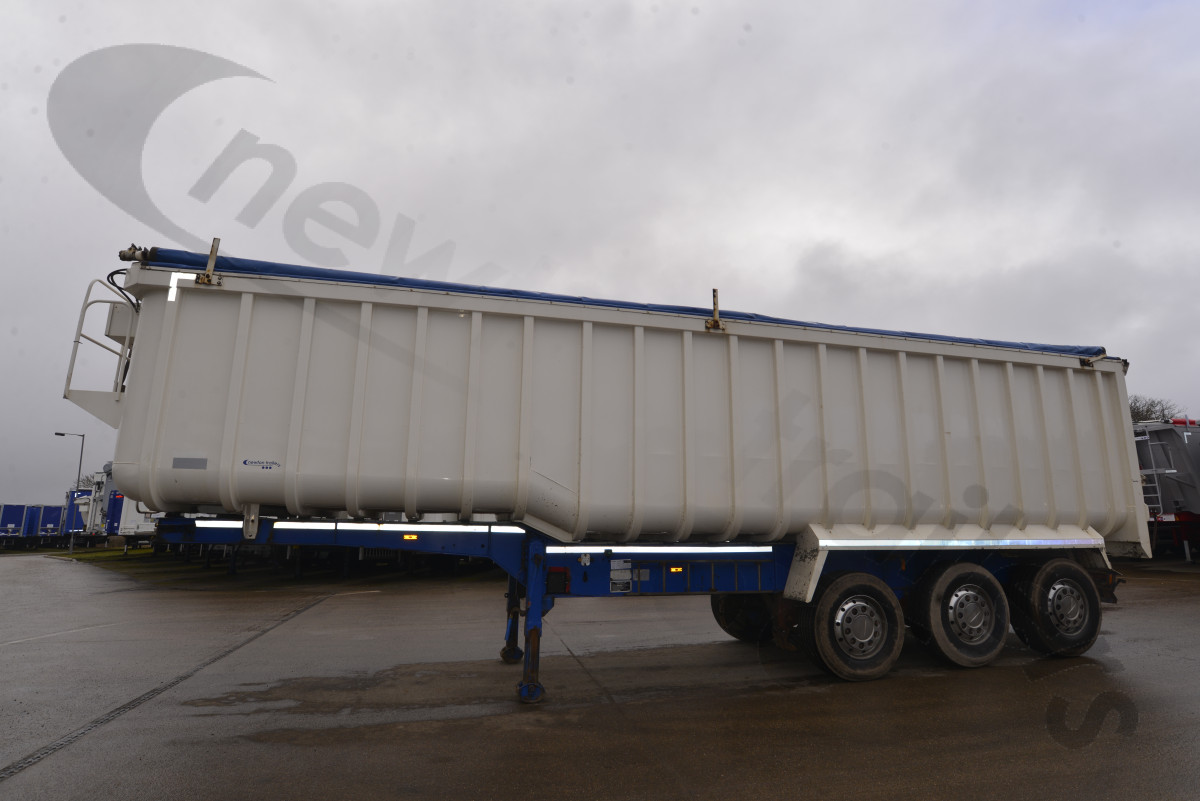 Used 2015 Wilcox CV Bathtub 'U' Shape Ribsided Tipping Trailer