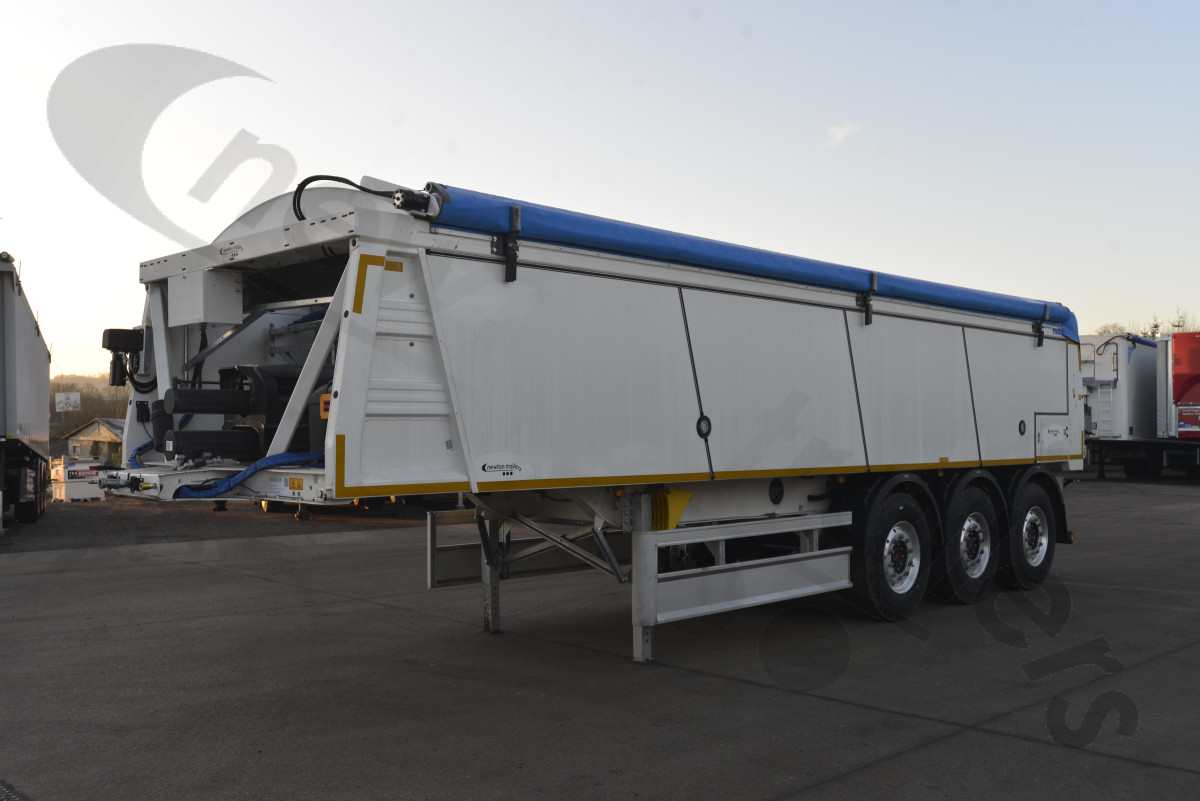 Hire Used 2024 Fliegl Asphalt Ejector Trailer