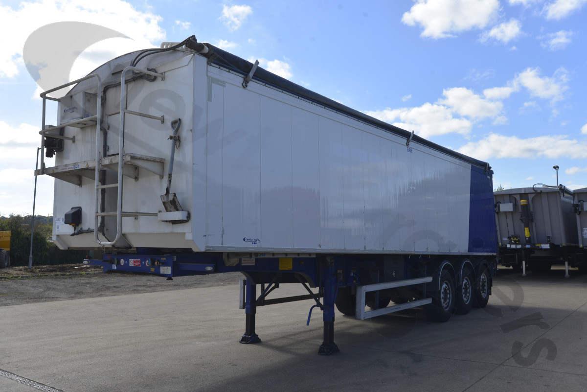 Hire Used 2015 Fruehauf Plank Sided Tipping Trailer