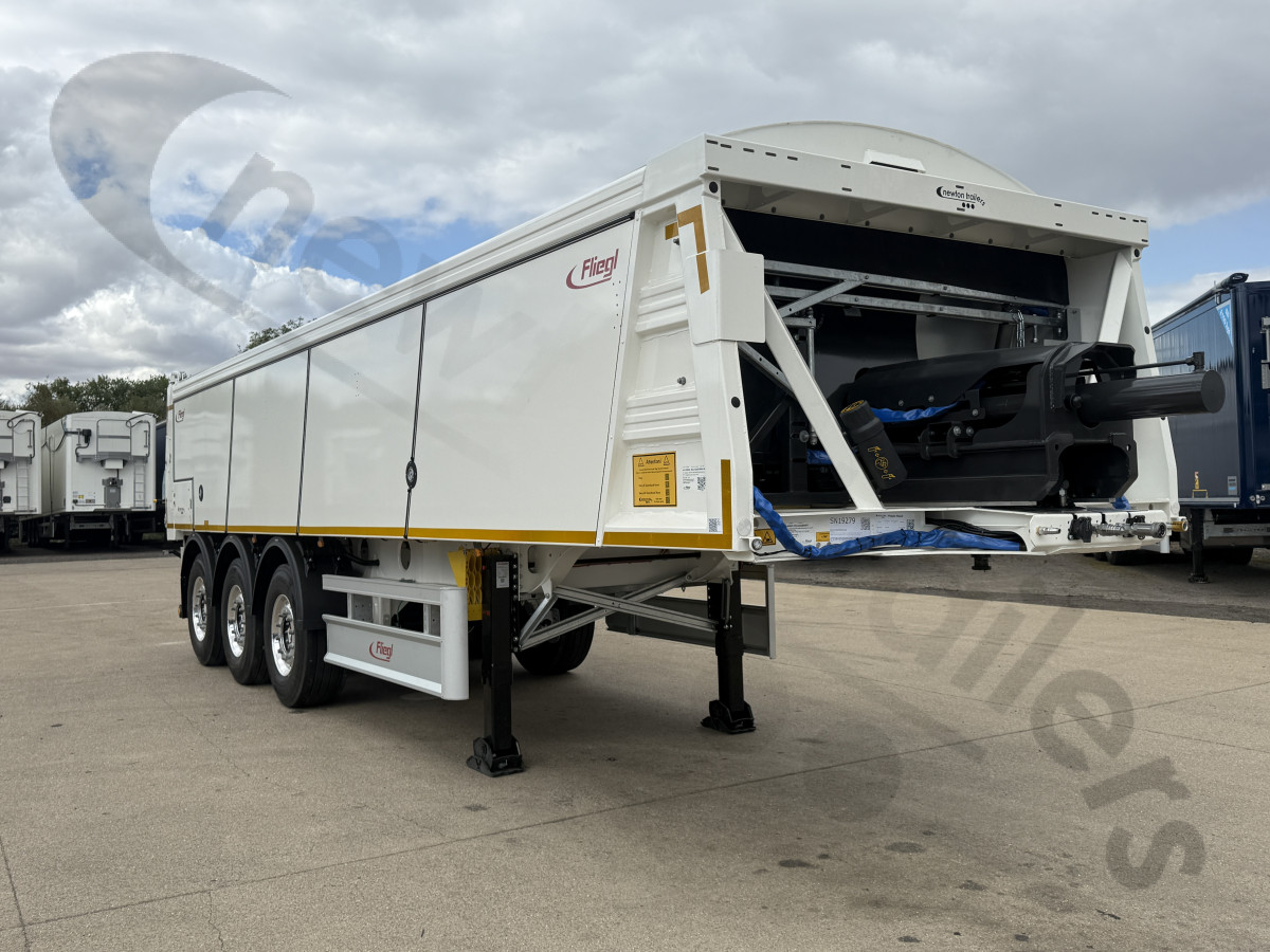 Hire New 2026 Fliegl Asphalt Ejector Trailer