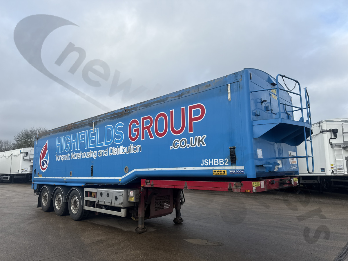 Used 2017 Muldoon Blowing Tipping Trailer