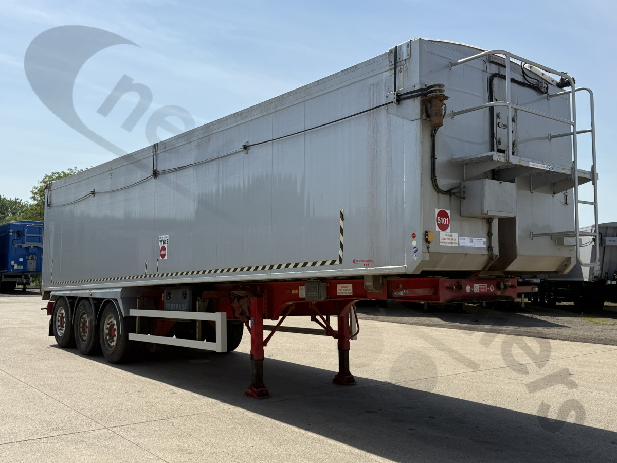 Used 2017 Fruehauf Plank Sided Tipping Trailer