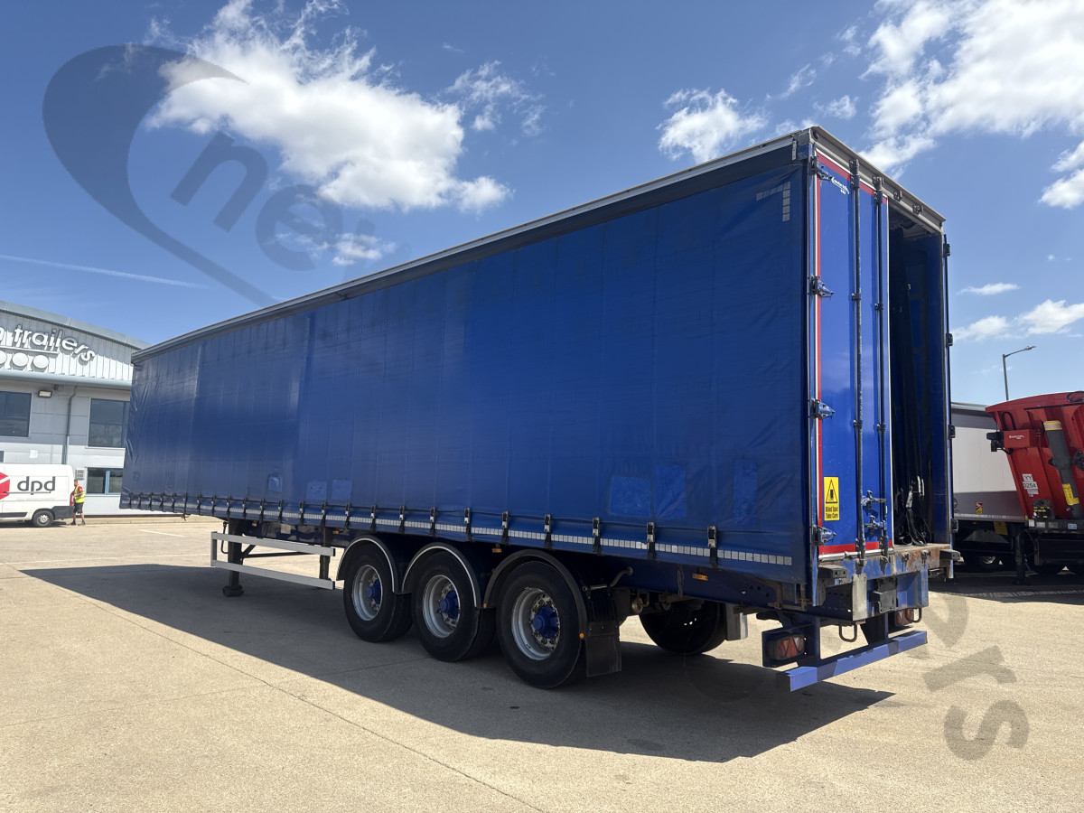 Used 2016 SDC Curtainsider Trailer