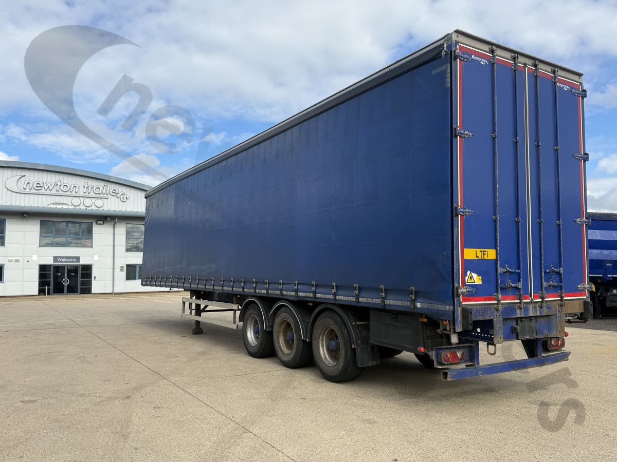Used 2016 SDC Curtainsider Trailer