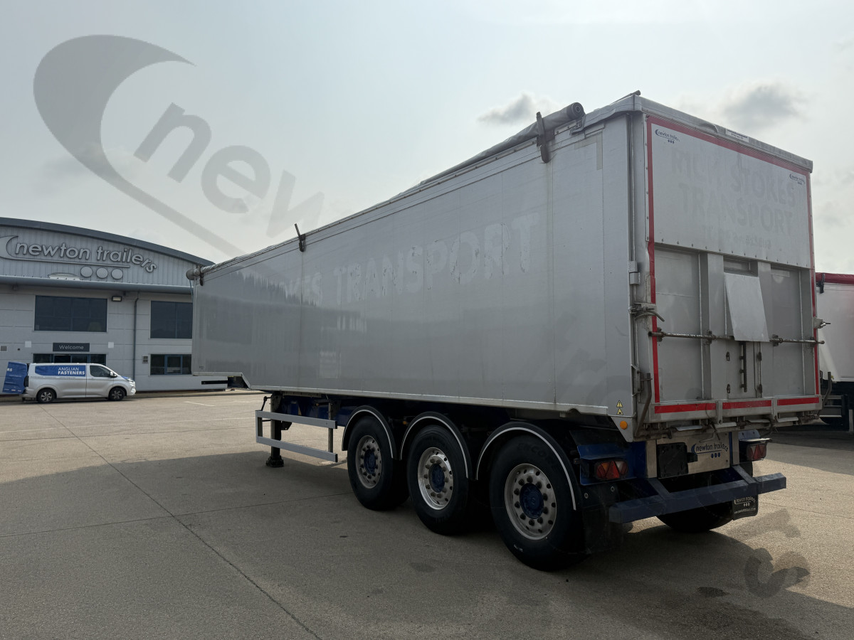 Used 2014 Fruehauf Plank Sided Tipping Trailer